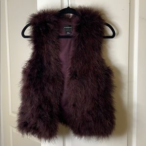 Club Monaco Feather Vest in Merlot
